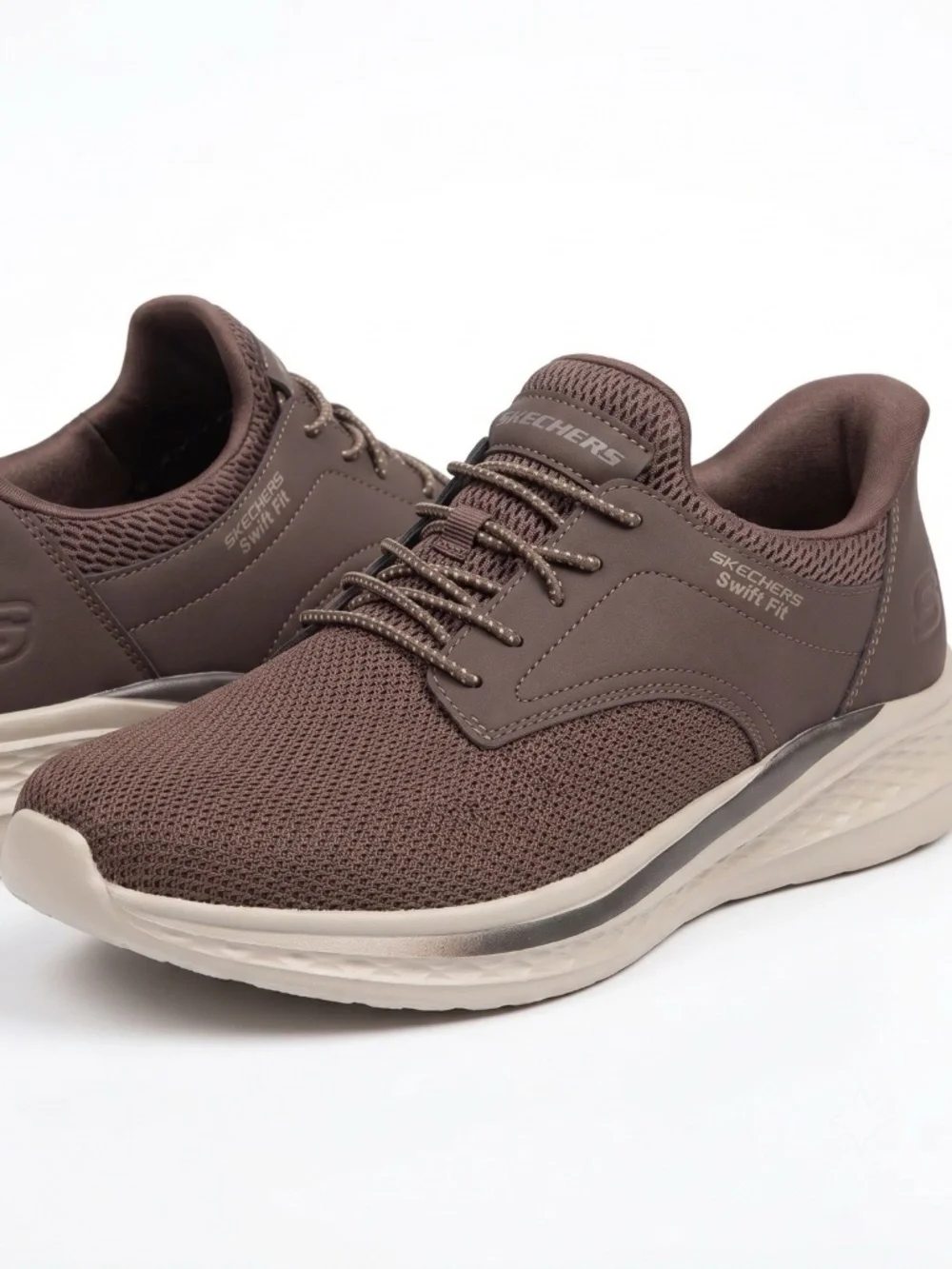 New Skechers Men Hands Free Swift Fit Lightweight Sneakers Shoes Brown